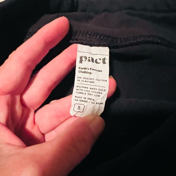 Pact black stretch pants - Picture 4 of 4